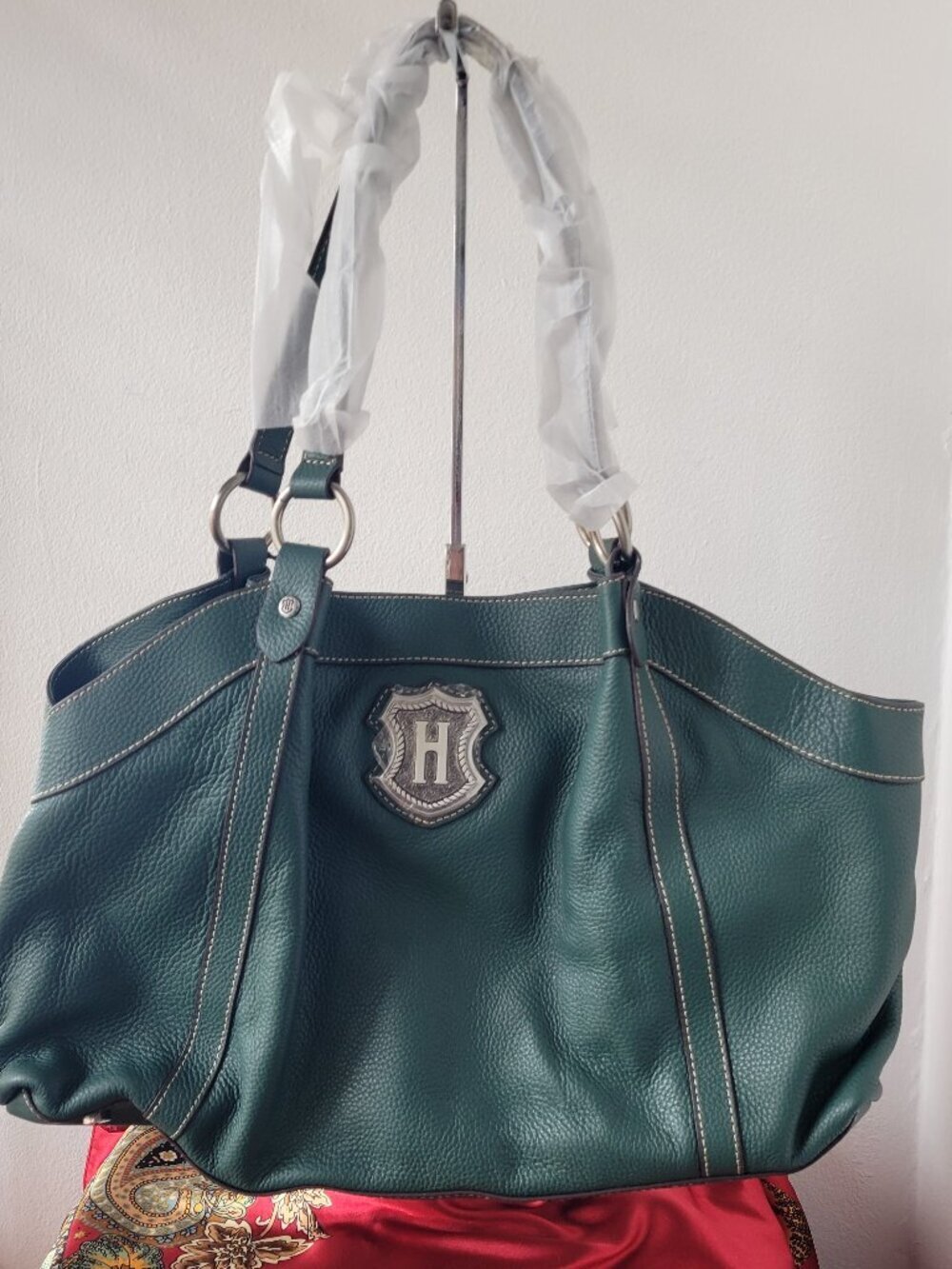 New J.W. Hulme Green Leather Shoulder Bag w/Crest Detail